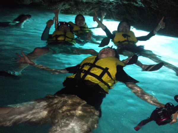 奄美 青の洞窟